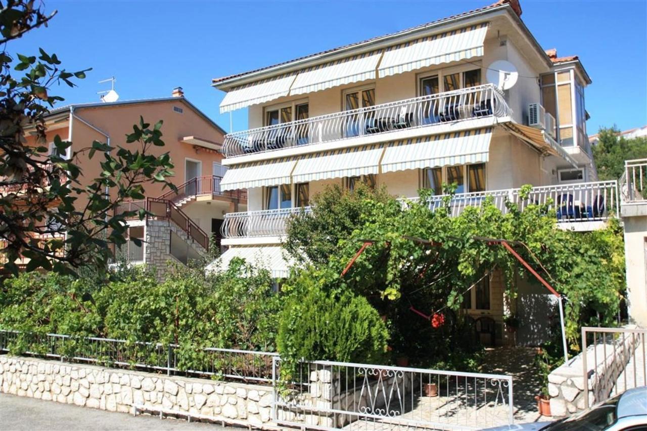 Four-Bedroom Apartment In Crikvenica II Bagian luar foto