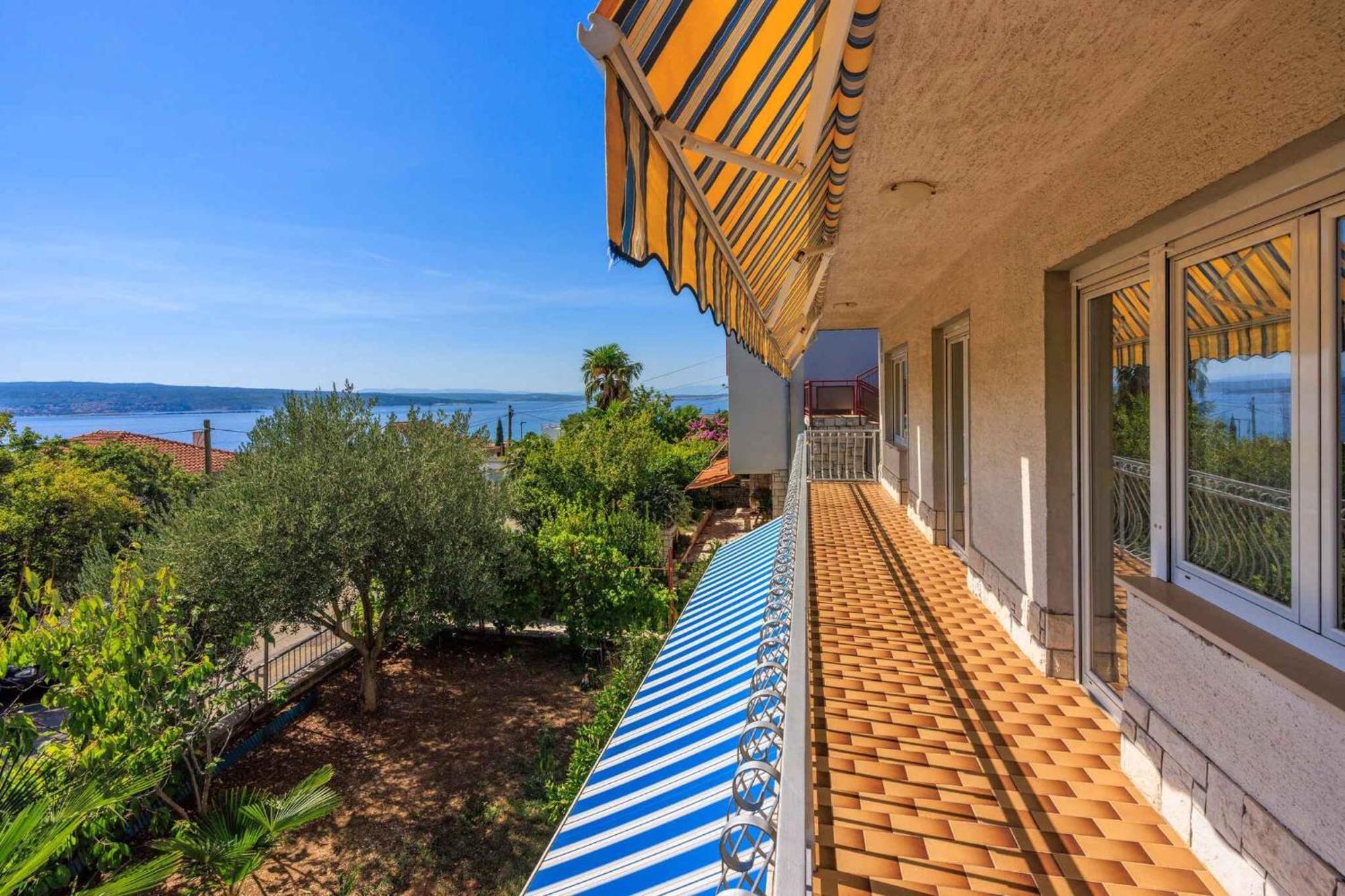 Four-Bedroom Apartment In Crikvenica II Bagian luar foto