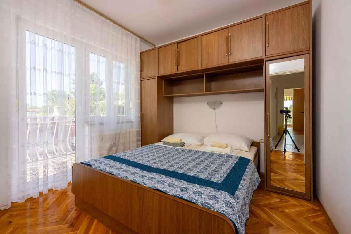 Four-Bedroom Apartment In Crikvenica II Bagian luar foto