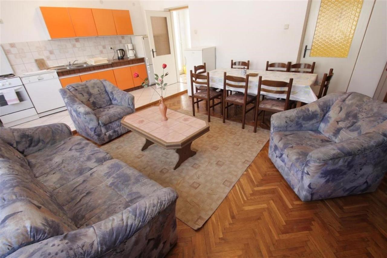Four-Bedroom Apartment In Crikvenica II Bagian luar foto